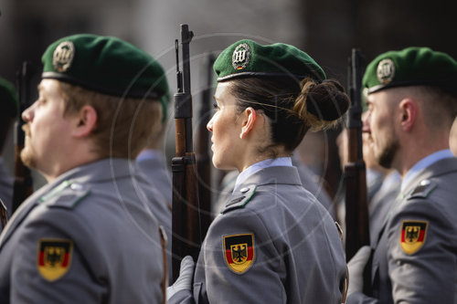 Soldatin im Wachbataillon