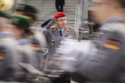 General Carsten Breuer