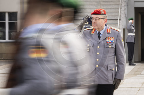 General Carsten Breuer