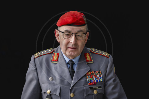 General Carsten Breuer