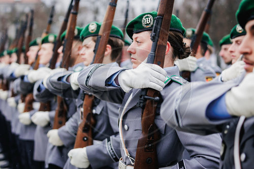 Soldatinnen und Soldaten im Wachbataillon
