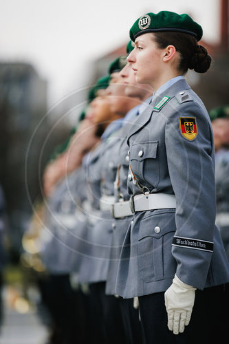 Soldatinnen und Soldaten des Wachbataillons