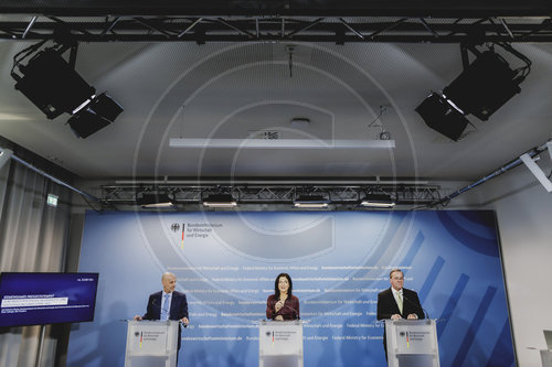 Pressekonferenz nach SVI Kongress