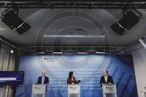 Pressekonferenz nach SVI Kongress