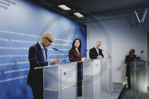 Pressekonferenz nach SVI Kongress