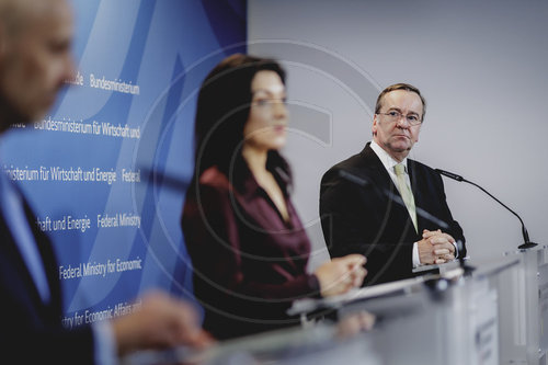Pressekonferenz nach SVI Kongress