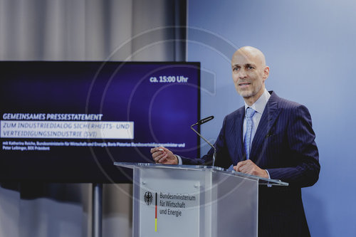 Pressekonferenz nach SVI Kongress