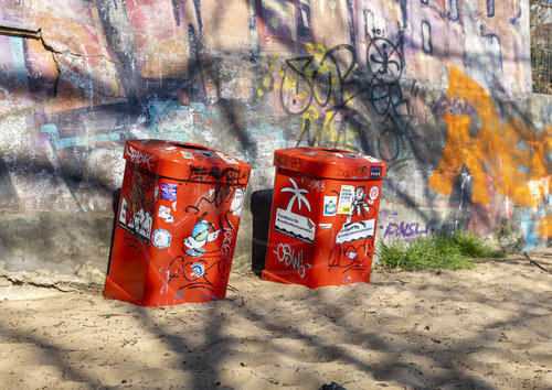 Muelleimer am  Elbstrand