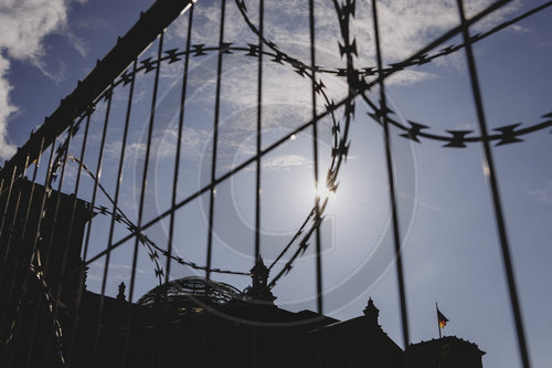 Stacheldraht am Bundestag