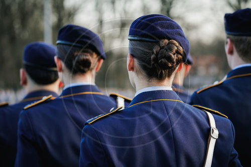 Soldatinnen des Wachbataillons