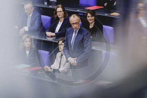 Regierungsbefragung mit Bundeskanzler Merz in Deutschen Bundestag