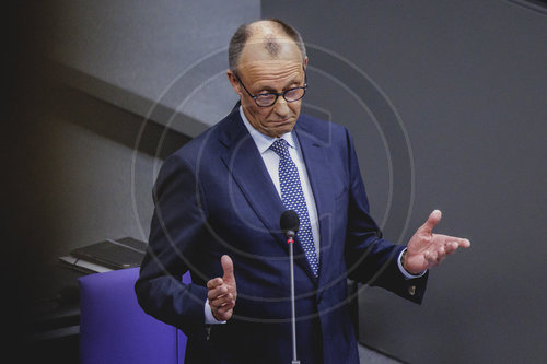 Regierungsbefragung mit Bundeskanzler Merz in Deutschen Bundestag