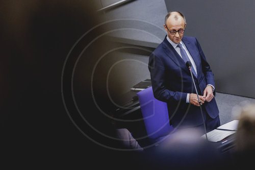 Regierungsbefragung mit Bundeskanzler Merz in Deutschen Bundestag