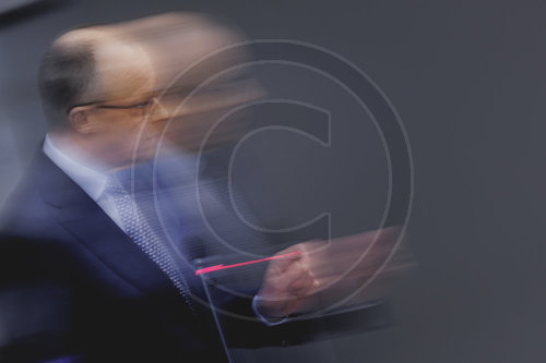 Regierungsbefragung mit Bundeskanzler Merz in Deutschen Bundestag