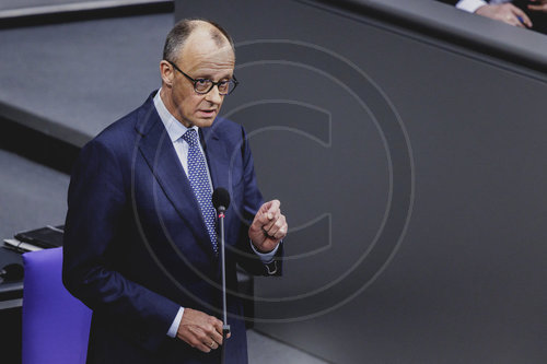 Regierungsbefragung mit Bundeskanzler Merz in Deutschen Bundestag