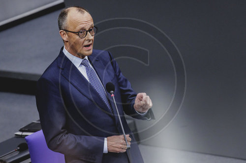 Regierungsbefragung mit Bundeskanzler Merz in Deutschen Bundestag