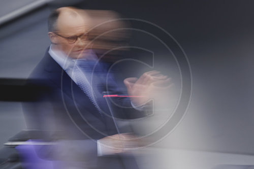 Regierungsbefragung mit Bundeskanzler Merz in Deutschen Bundestag