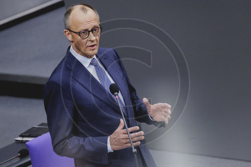 Regierungsbefragung mit Bundeskanzler Merz in Deutschen Bundestag