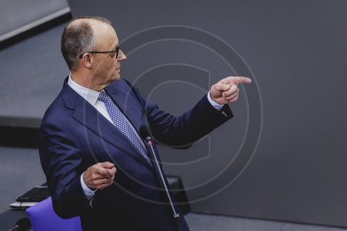 Regierungsbefragung mit Bundeskanzler Merz in Deutschen Bundestag