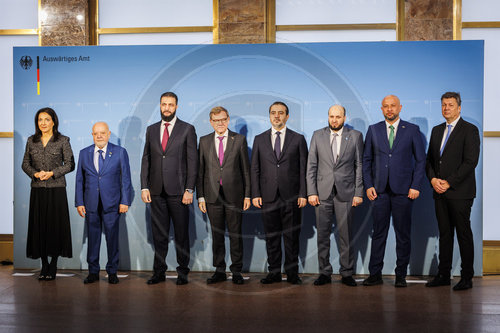 Familienfoto Wirtschaftsroundtable Syrien