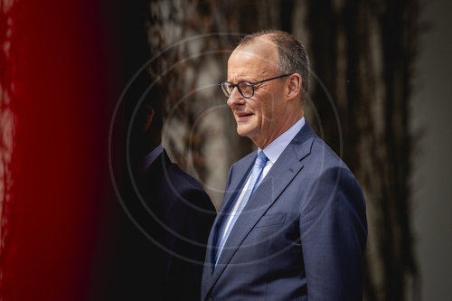 Bundeskanzler Merz trifft irischen Premierminister