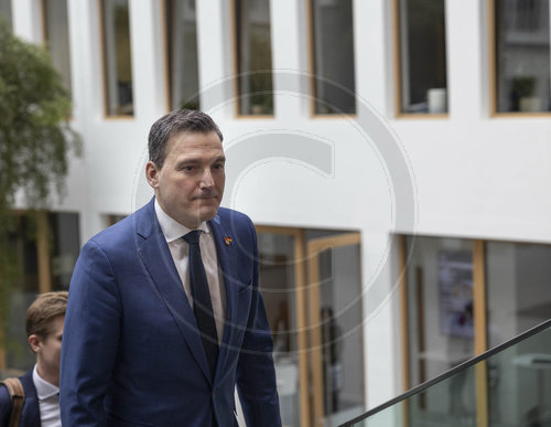 Evan, Solomon, kanadischer Minister f‚àö¬∫r k‚àö¬∫nstliche Intelligenz und digitale Innovation