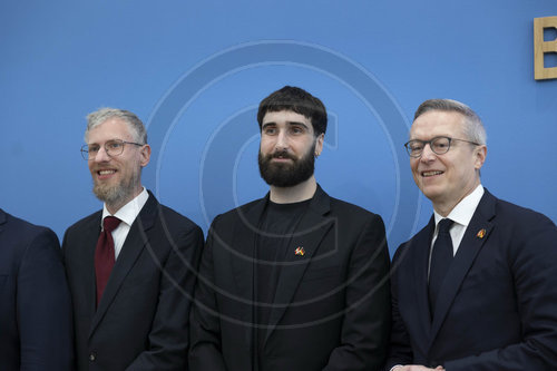 (L-R)Samuel Weinbach, Co-Founder von Aleph Alpha, Aidan Gomez, Co-Founder und CEO von Cohere und Karsten Wildberger, Minister fu√É√†r Digitalisierung und Staatsmodernisierung