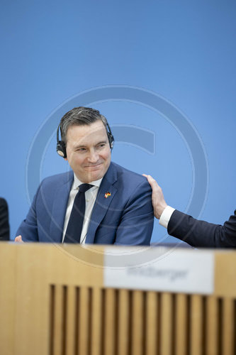 Evan, Solomon, kanadischer Minister f‚àö¬∫r k‚àö¬∫nstliche Intelligenz und digitale Innovation