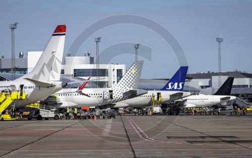 Flugzeuge auf dem Flughafen von Kopenhagen